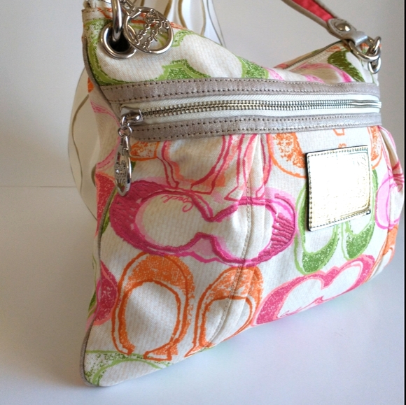 Coach Poppy Scribble Signature Fabric/Leather Bag - Picture 3 of 13